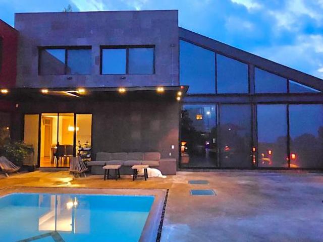 Casa con alberca en Fraccionamiento Real de Tetela