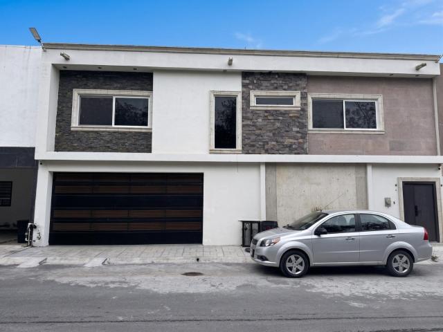 Casa con alberca en Renta, Acacia Residencial Guadalupe NL