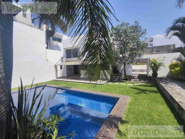 CASA CON ALBERCA FRACCIONAMIENTO TISCARE?O, ZONADORADA, CUERNAVACA