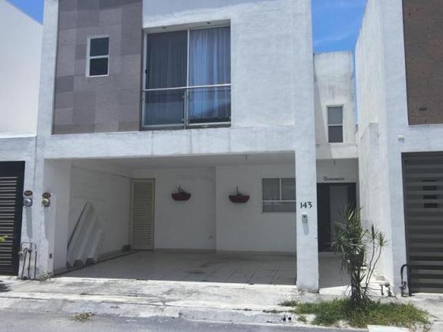 Casa en VENTA en Fraccionamiento Privadas del Canadá