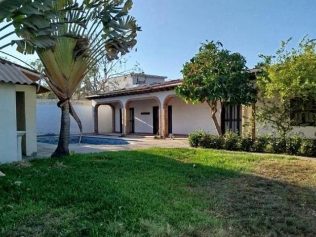 Casa con alberca en venta en Loma Bonita, Puerto Vallarta, Jalisco ¡Gran Oferta!