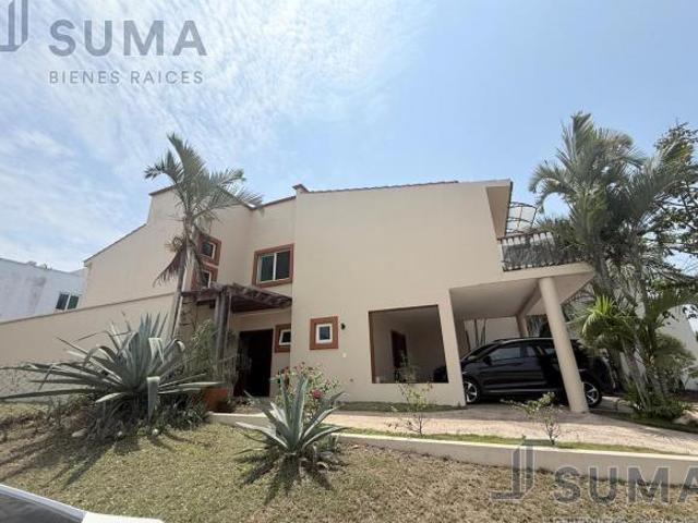 CASA CON ALBERCA EN VENTA EN RESIDENCIAL NÁUTICO, ALTAMIRA TAMAULIPAS