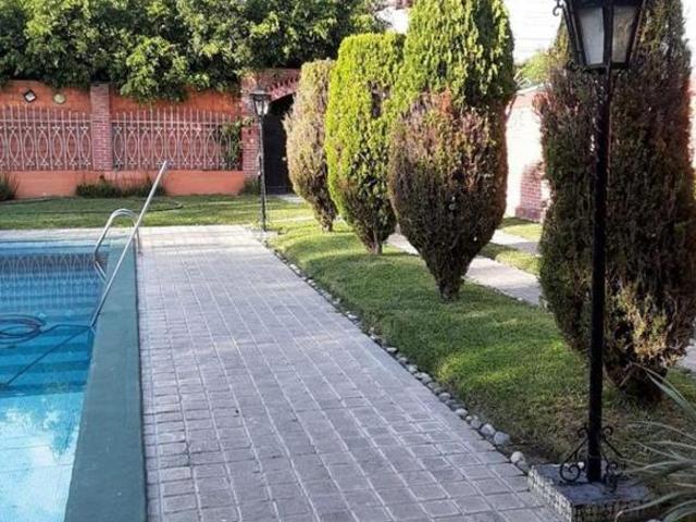 Casa con Alberca en Venta Ticuman Morelos