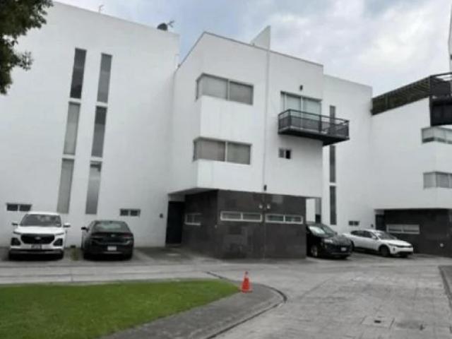 Casa con alberca en Xochimilco a la venta