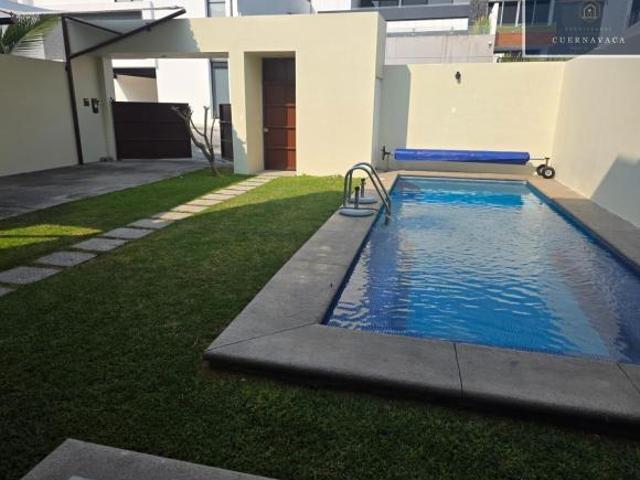 Casa con Alberca para renta en Burgos Corinto