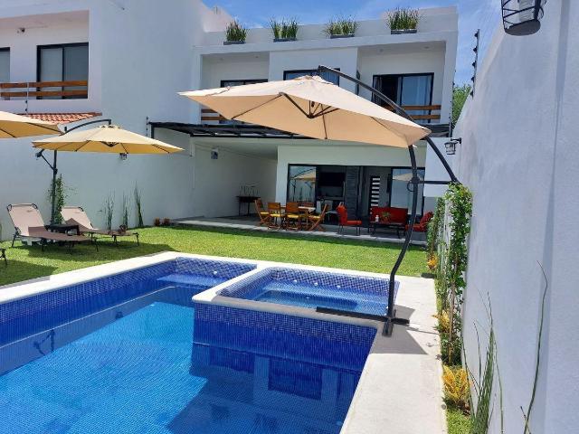 Casa en venta en Tequesquitengo