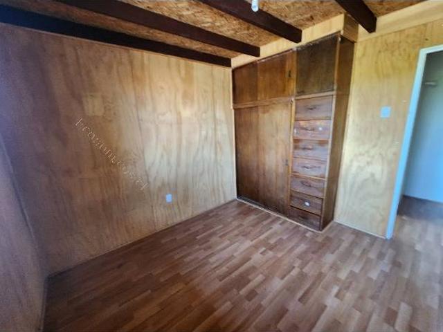 Casa con amplio antejardín en Denavi Sur