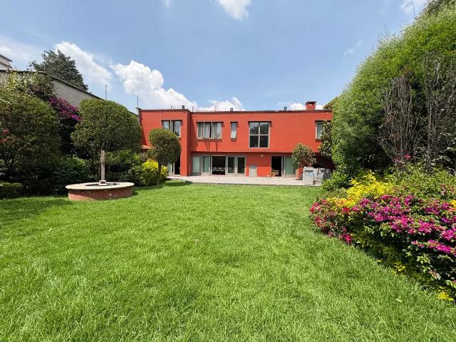 Casa con amplio terreno en Coyoacán, ideal para familia numerosa
