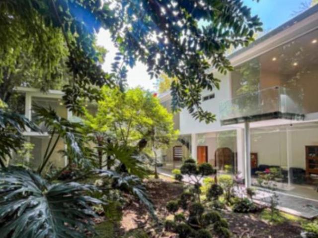 CASA CON AMPLIOS ESPACIOS Y JARDÍN PROPIO EN RANCHO CORTÉS | ZONA NORTE DE CUERNAVACA