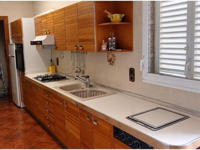 CASA CON AMPLIA TERRAZA EN ALCARRÀS