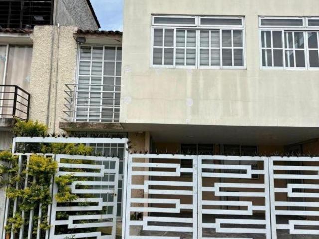 CASA CON AMPLIACIÓN EN VILLAS DE ANDALUCÍA