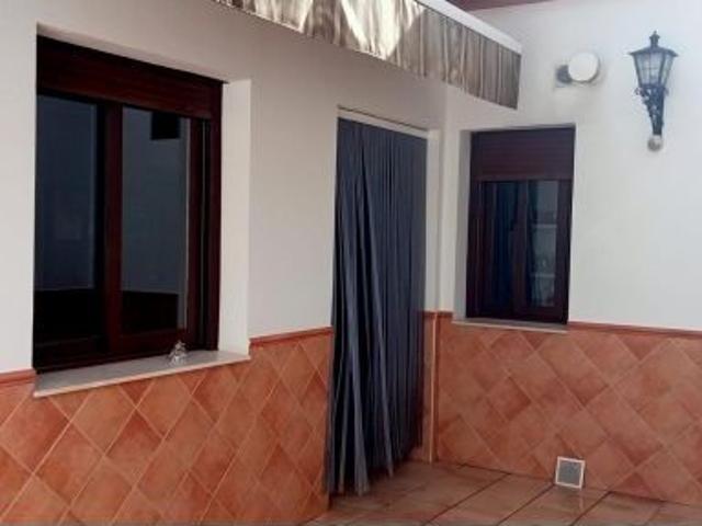 CASA CON ASCENSOR EN EL RINCONCILLO