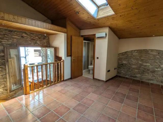 Casa con balcón en alquiler en Cabra del Camp