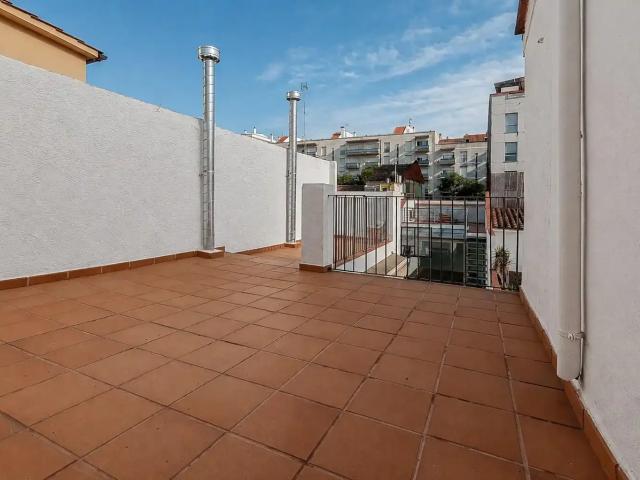 Casa con balcón en alquiler en Eixample