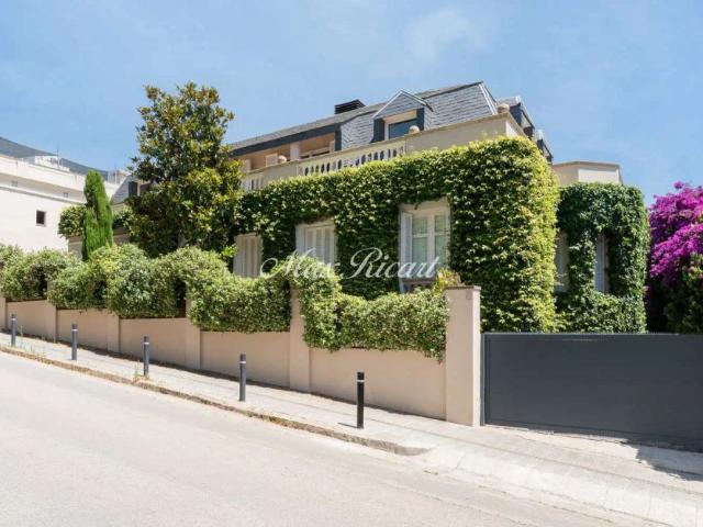 Casa con balcón en alquiler en N/A