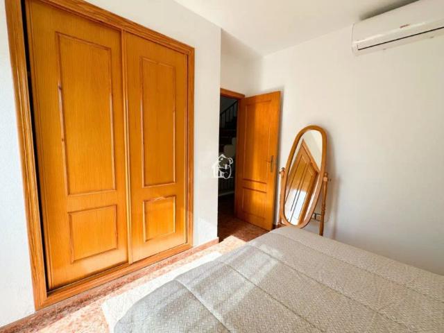 Casa con balcón en alquiler en Zona Carrefour Urbanizaciones