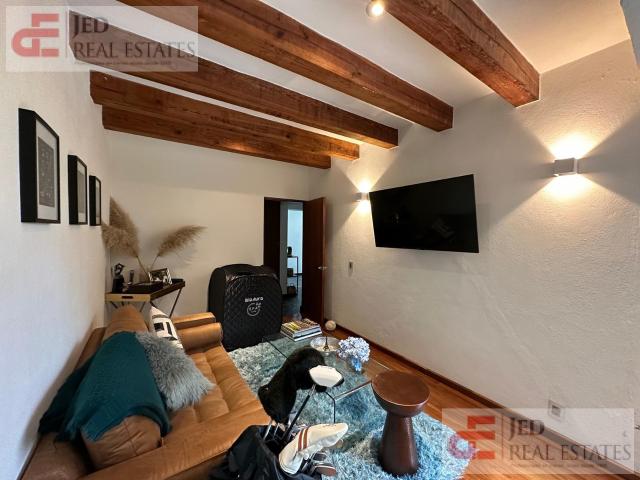 Casa con buenos acabados