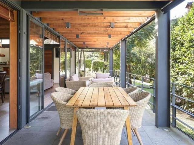 Casa con carácter y buena vibra en el centro de Valle