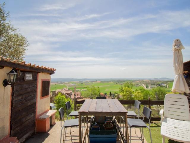 Casa con Carácter y Vistas Abiertas Gran casa de pueblo inde. 500m² Cogolludo