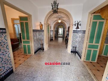 CASA CON COCHERA A LA VENTA EN HINOJOSA DEL DUQUE