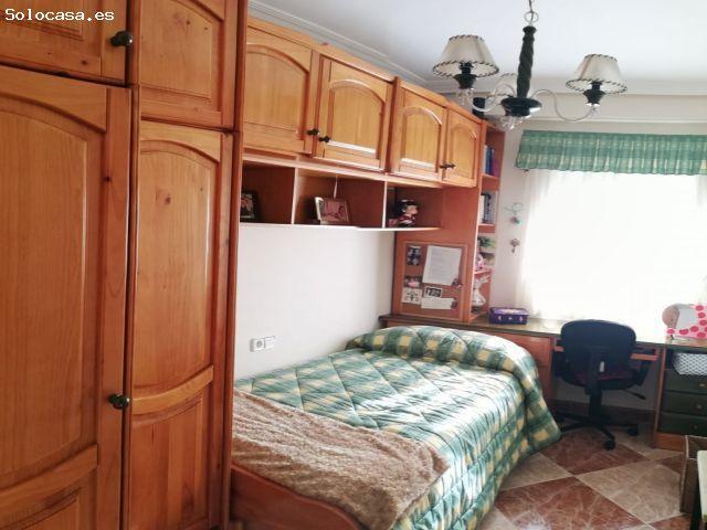 CASA CON COCHERA DOBLE