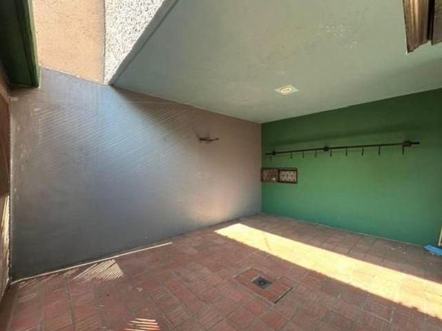 CASA CON CUATRO HABITACIONES DOS ESTACIONAMIENTOS CISTERNA BOMBA TINACO GAS LP TANQUE ESTACIONARIO