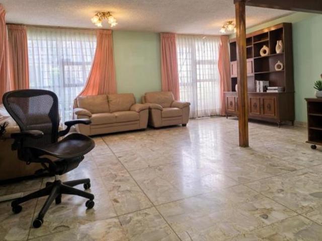 Casa con Cuatro Recámaras en Jardín Balbuena