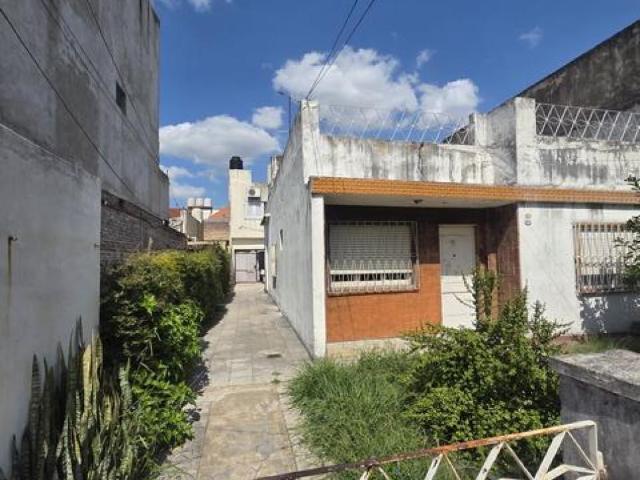 casa con depto en lote de 320m2 martin coronado en Inmomap