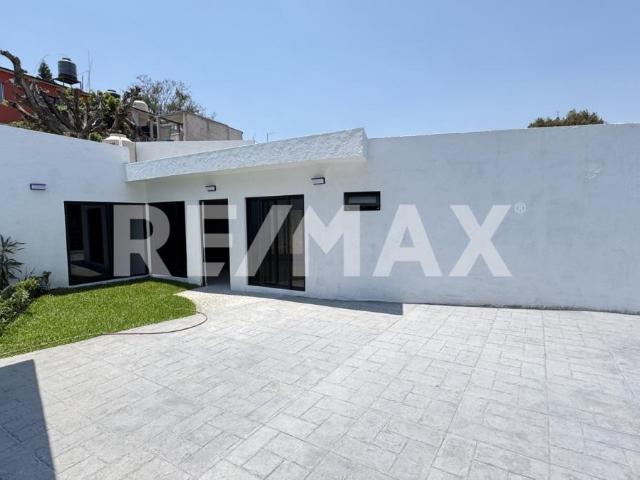 Casa con departamento, Col. Satélite, Cuernavaca, Morelos Cesión de Derechos. Clave 5871