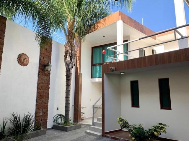 Casa con Departamento en Ixmiquilpan