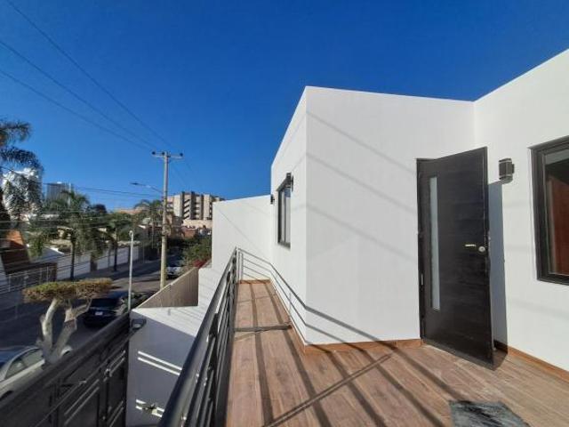 CASA CON DEPARTAMENTO INDEPENDIENTE