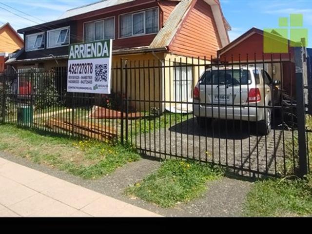 CASA CON DESTINO EN AV. JAVIERA CARRERA