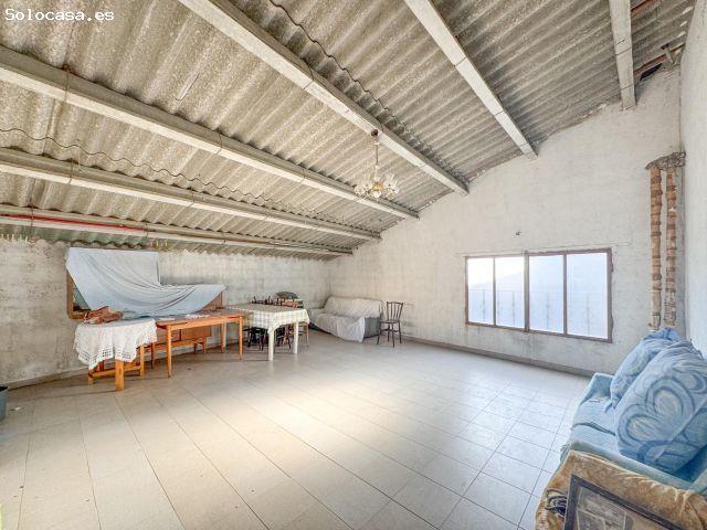 Casa con división horizontal hecha en Pla de sant Tirs