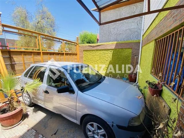 Casa con dptos interiores en venta de 15 dorm. La Cisterna | 15 dormitorios por 300000. 00 en La Cisterna