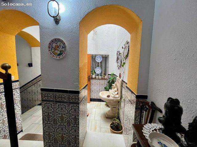 ¡Casa con encanto y espectacular terraza en pleno corazón histórico de Córdoba!