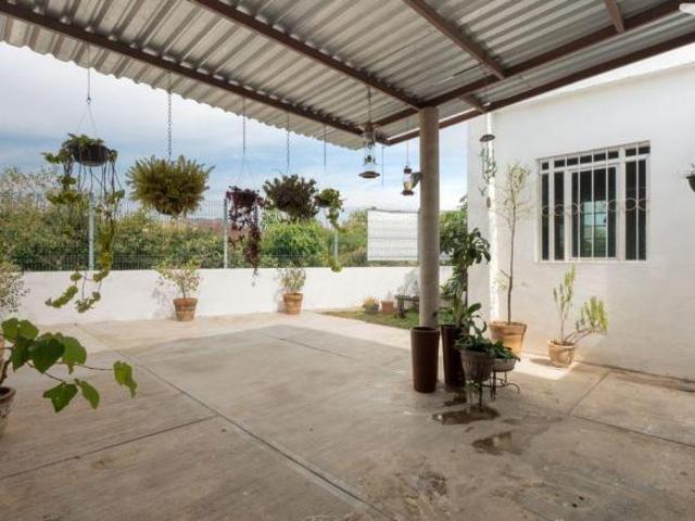 Casa con excedente en venta en Mirador del Bosque
