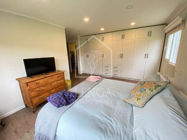 CASA CON EXCELENTE CONECTIVIDAD EN PARQUE IVIAN II