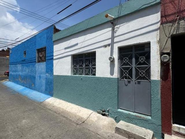 CASA CON EXCELENTE UBICACION A TU ALCANCE