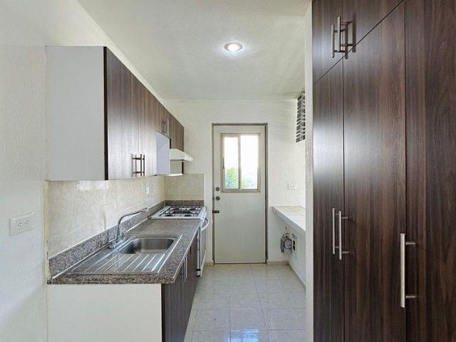 CASA CON EXCELENTE UBICACIÓN COMERCIAL EN LAS AMERICAS | IDEAL PARA NEGOCIO