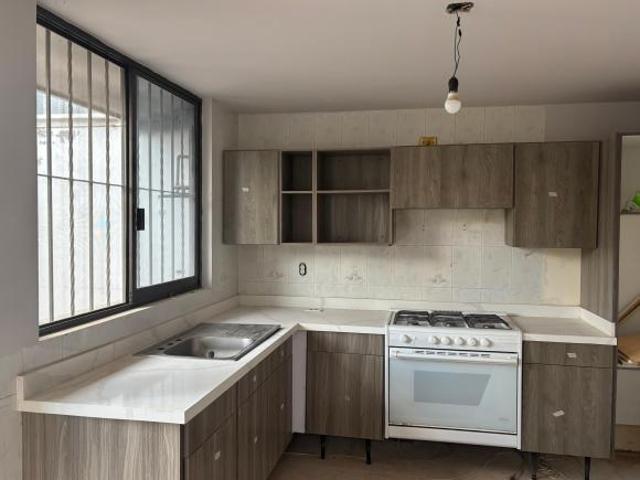Casa con excelente ubicación en Villas del Parque