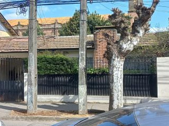 casa con excelente ubicación para actividad comercial