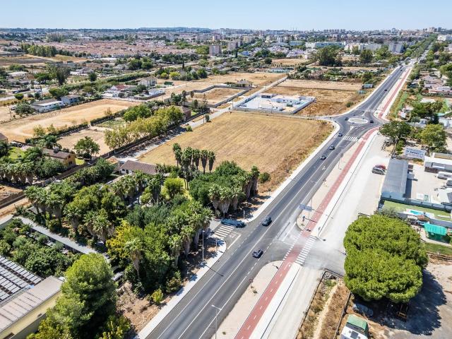 Casa con exclusividad blindada en Jerez: Tu refugio Privado con Alma de Oasis Tropical