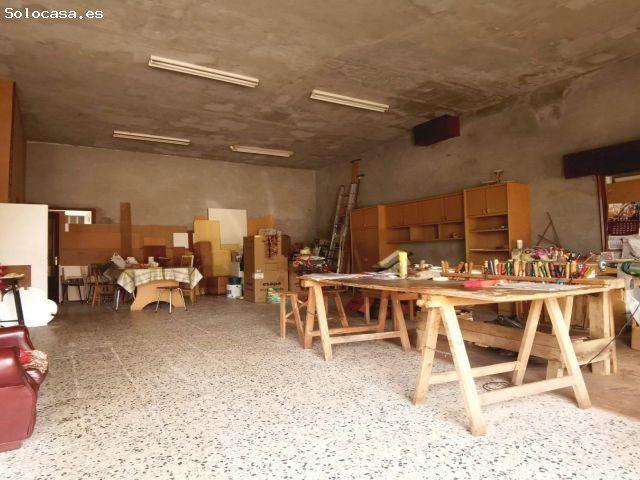 Casa con finca 3300m2 en Pazos Ponteceso
