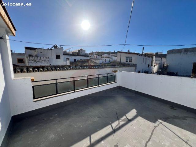 Casa con garaje y terraza en pleno centro de Lerbrija