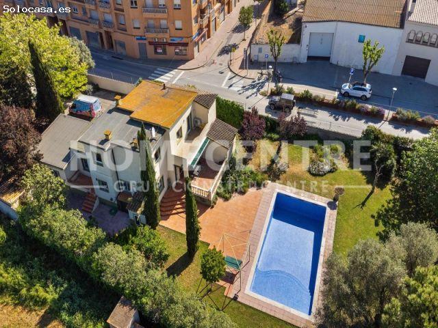 Casa con gran jardín y piscina a 5 min de la playa