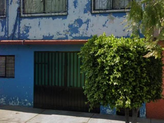 Casa con Gran Potencial – Agrícola Oriental, Iztacalco