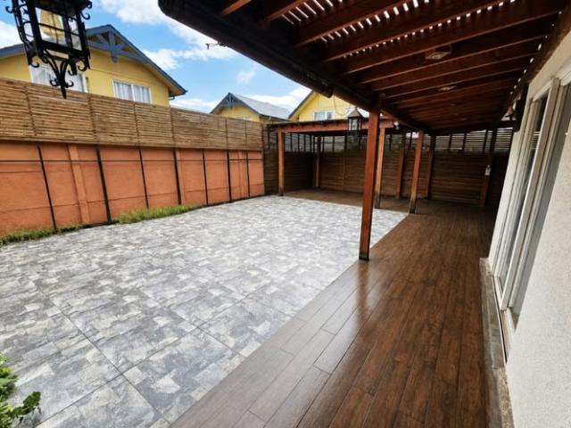 Casa con gran terreno en Laguna norte | 3 dormitorios por 5500.00 en Lampa