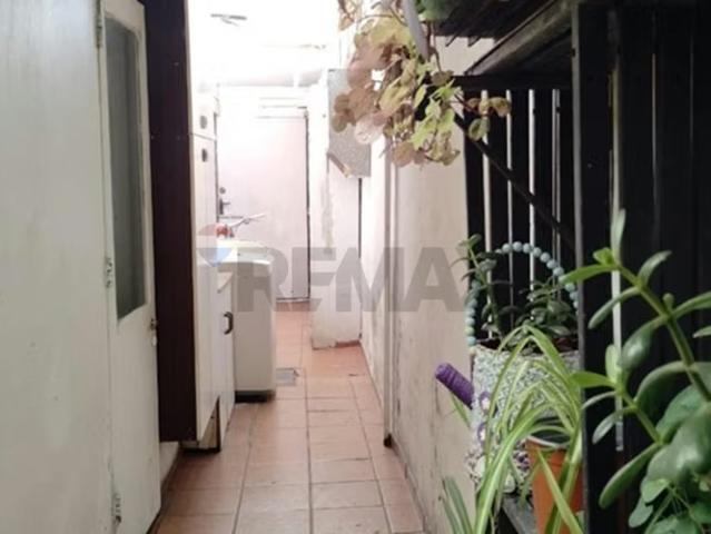 Casa con gran terreno y potencial en las condes | 3 dormitorios por 290000. 00 en Las Condes