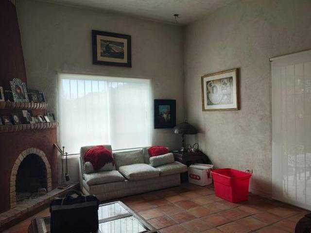 Casa con hermosas vistas a la montaña