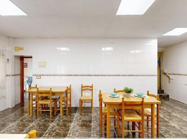 Casa con huerto en La Albatalía